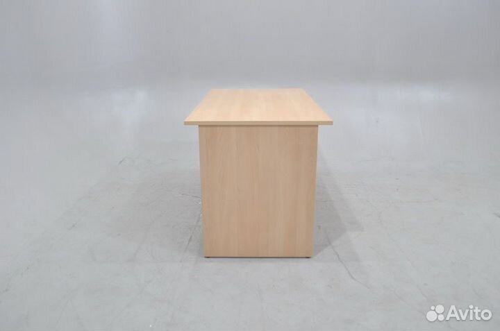 Офисная мебель стол