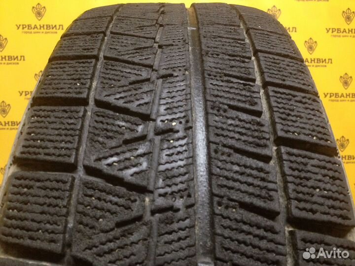 Bridgestone Blizzak Revo GZ 215/65 R16