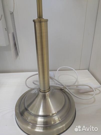 Лампа настольная, светильник