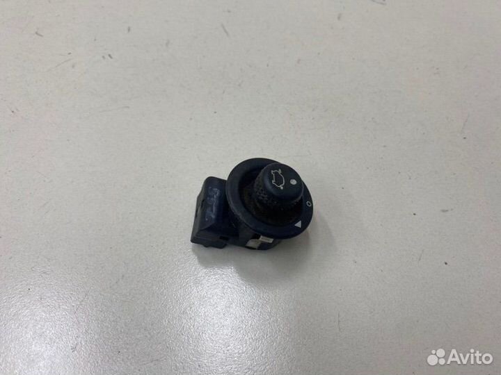 Переключатель регулировки зеркал Ford Focus 1 YS4E