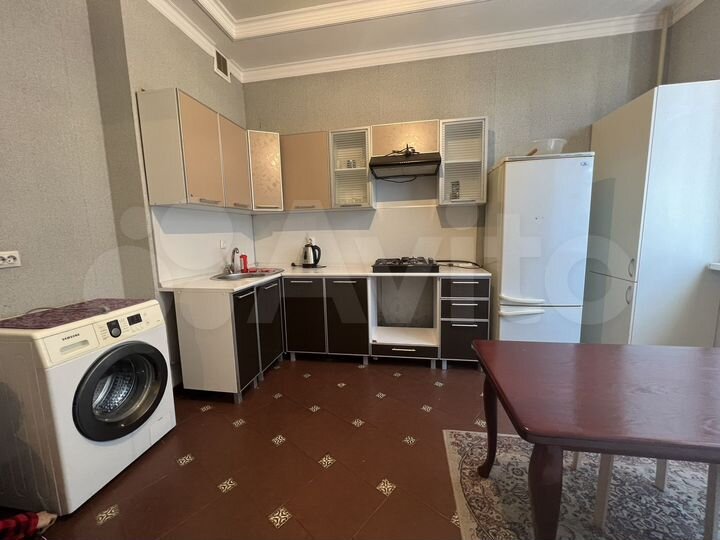 2-к. квартира, 60 м², 2/5 эт.