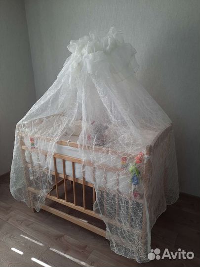 Кровать с балдахином