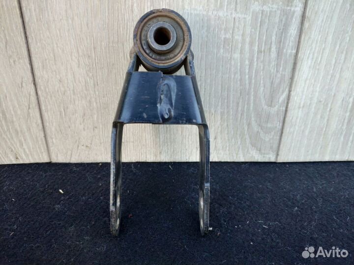 Кронштейн крепления опоры двигателя пежо 206