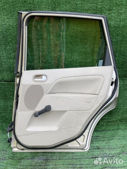 Дверь задняя правая Ford Fiesta CBK в сборе
