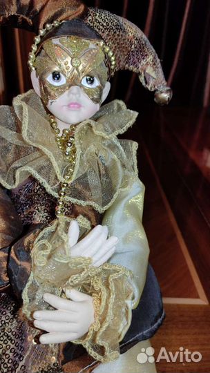 Кукла музыкальная