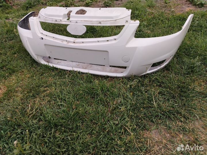 Передний бампер priora 2 белый