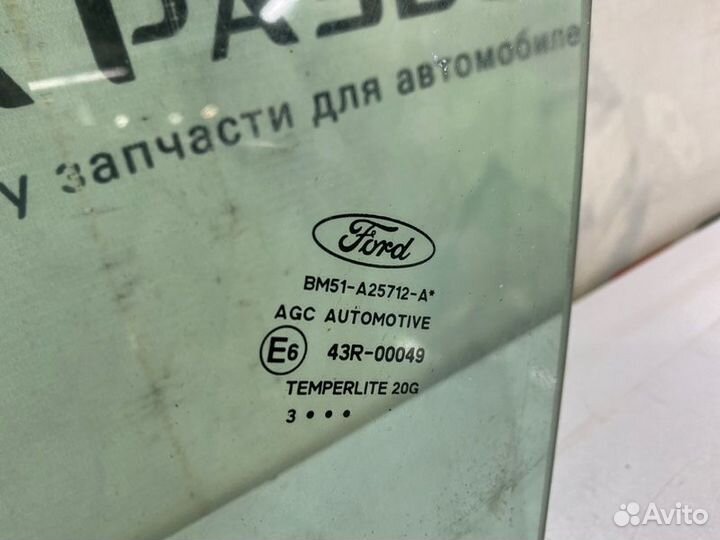 Стекло двери заднее правое Ford Focus 3