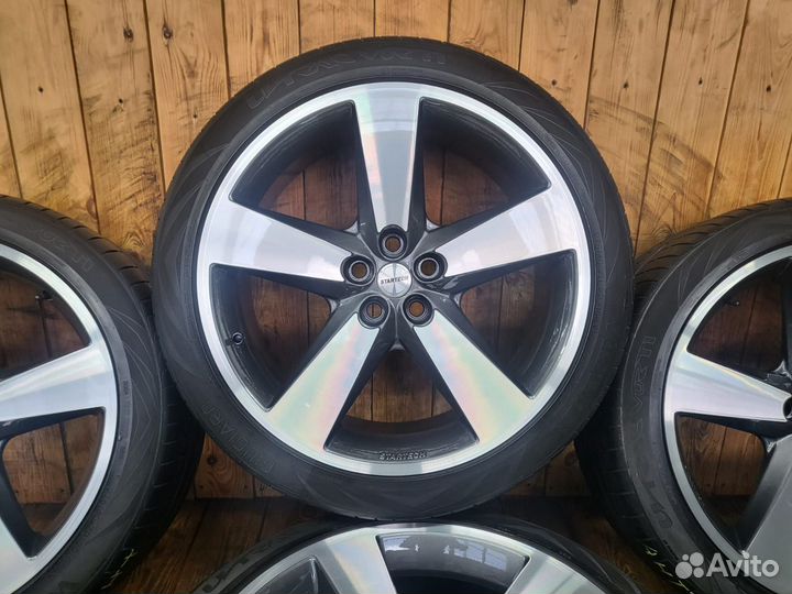 R22 Vredestein Ultrac Vorti 275/40, PCD 5x120 DIA 72.6