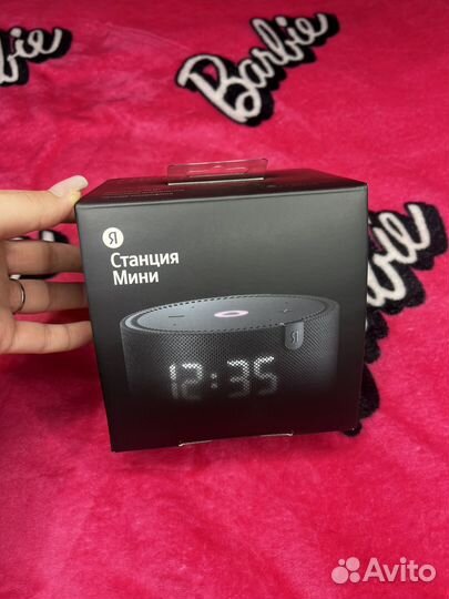 Яндекс станция алиса мини с часами