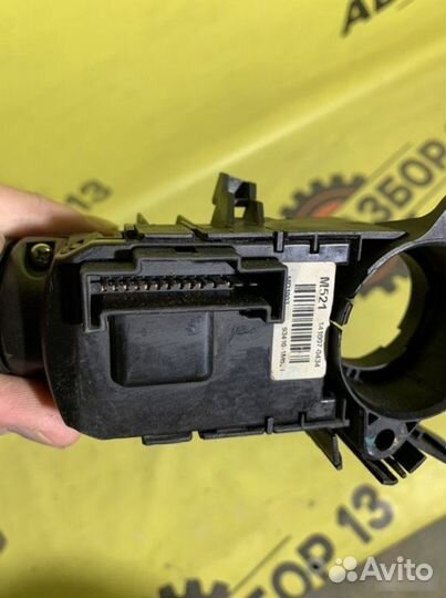 Подрулевой переключатель левый Kia Rio 2015-2017