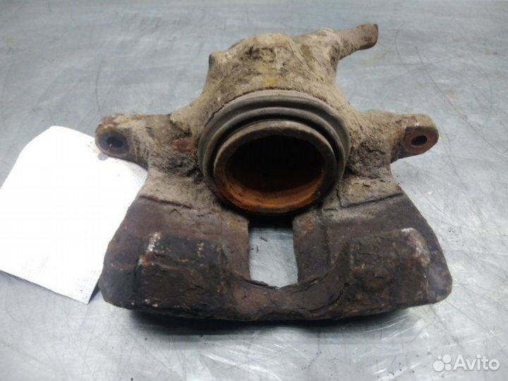 Суппорт тормозной передний левый Audi 80/90 B4