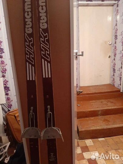 Беговые лыжи