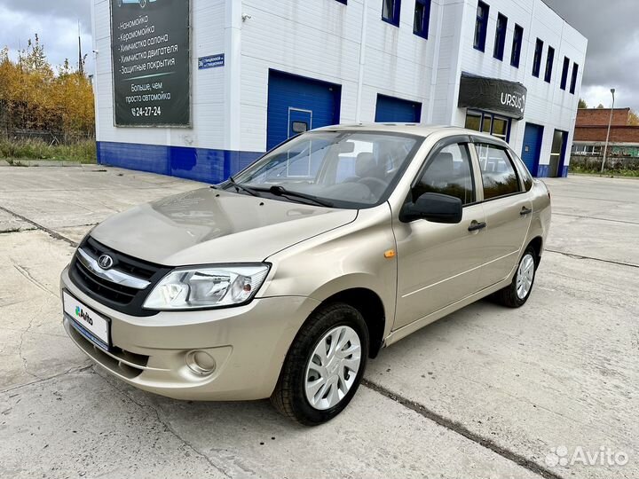 LADA Granta 1.6 МТ, 2012, 100 500 км