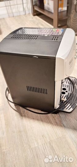 Кофемашина delonghi