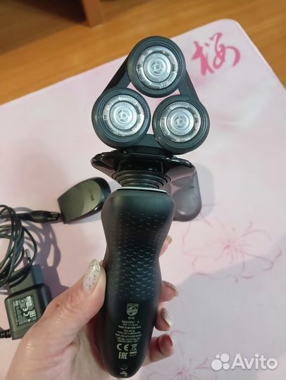 Бритва электрическая philips новая