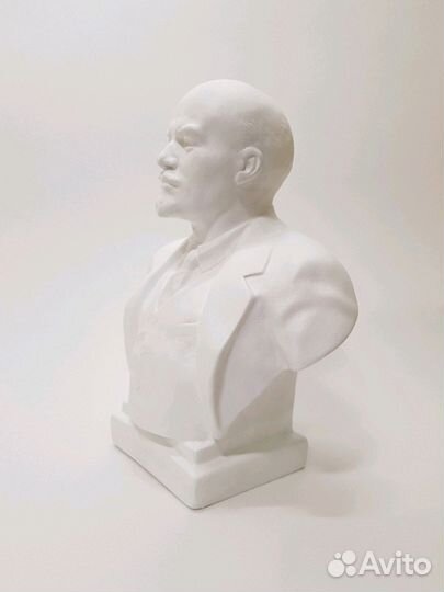 Бюст Ленина