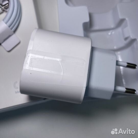 Быстрая зарядка для iPhone 20w комплект