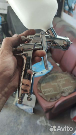 Краскопульт iwata