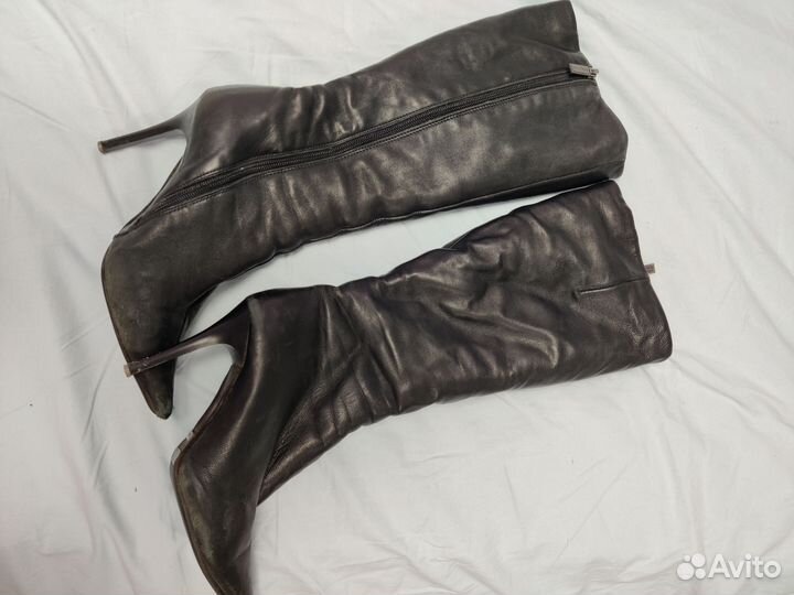 Зимние кожаные натуральные сапоги две пары
