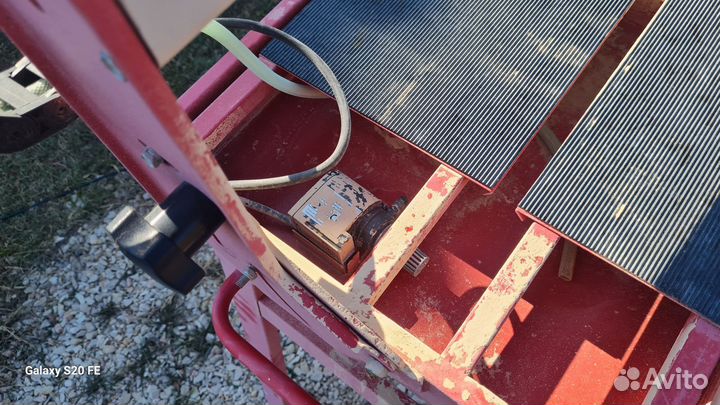 Плиткорез электрический водяной