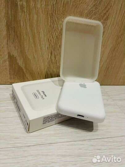 Apple MagSafe Battery Pack (5000mAh)