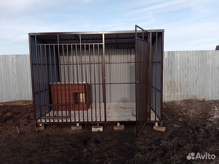 Вольер с будкой для собаки