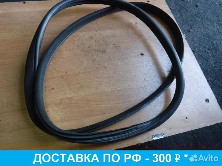 Уплотнитель проёма Audi A4 B7