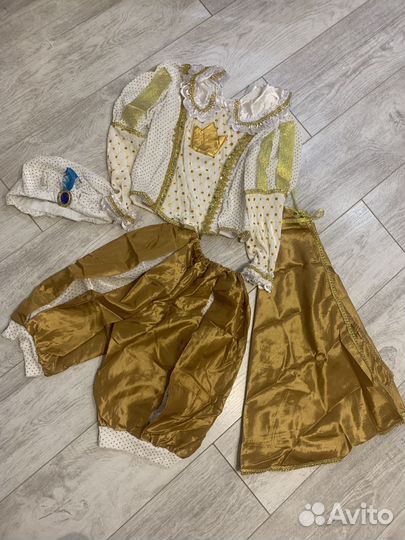 Новогодний костюм принца