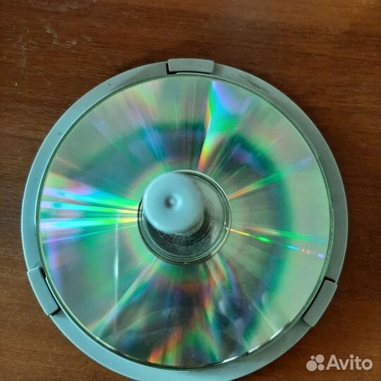 Семь чистых лазерных дисков