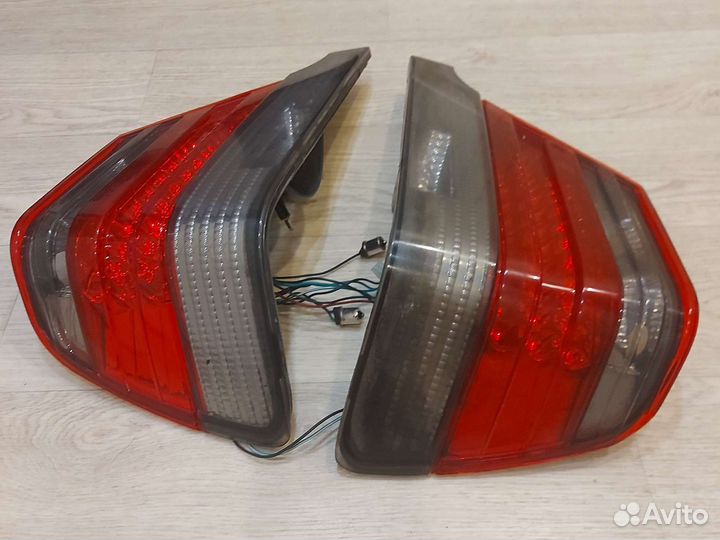 Задние светодиодные фонари на Мерседес w140