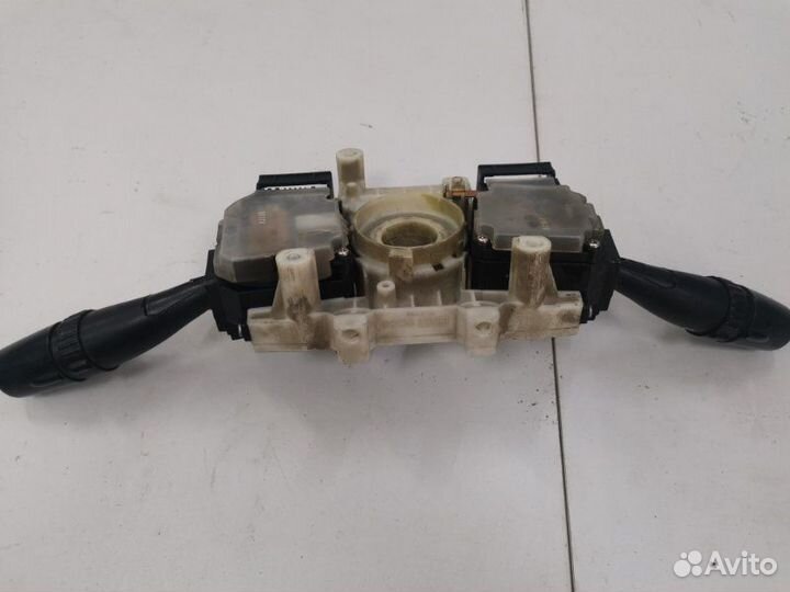 Подрулевой переключатель поворотников Hyundai