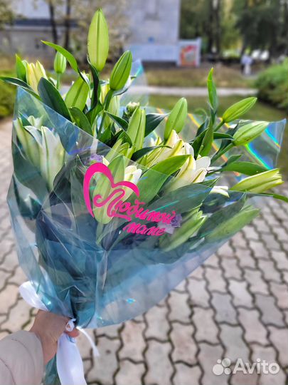 Букеты из лилий Лилии Цветы Доставка