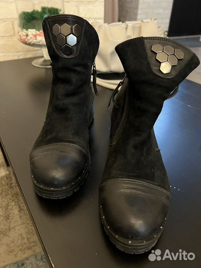 Ботинки женские