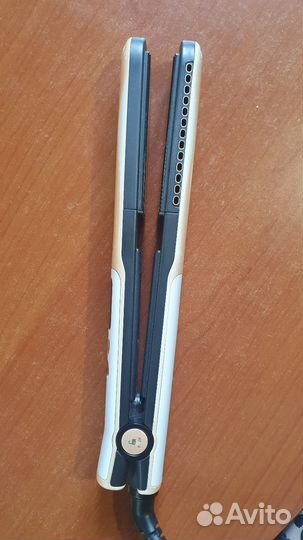 Выпрямитель волос Rowenta Attitude CF7150D2