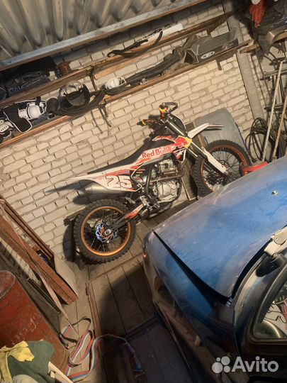 Мотоцикл Gr 2