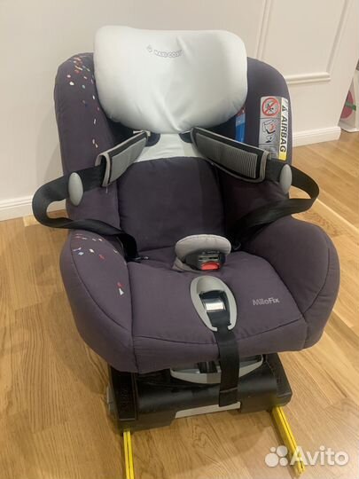 Автокресло Maxi Cosi MiloFix
