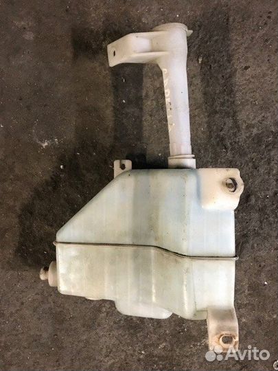 Бачок стеклоомывателя Mazda Capella GF8P fpde 2001