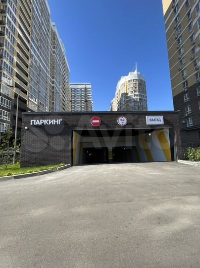 Машиноместо, 13 м²