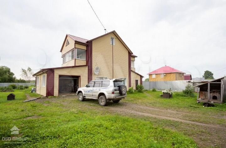 Коттедж 272 м² на участке 15 сот.