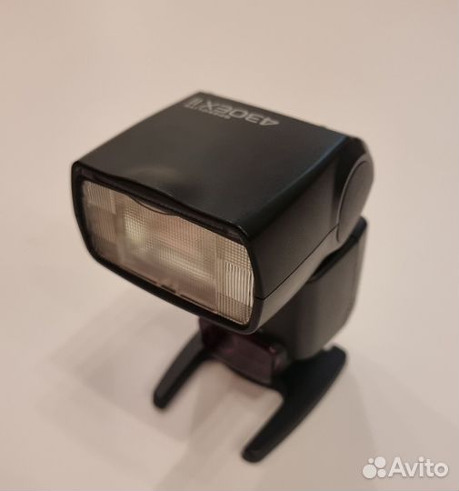 Зеркальный фотоаппарат Canon 60d