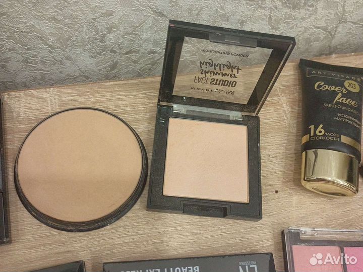 Набор косметики пакетом