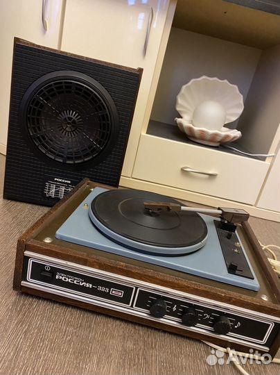 Проигрыватель винила СССР