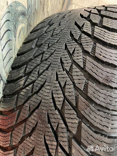 Оригинал Mercedes GLS V167 Nokian 285/45 R22