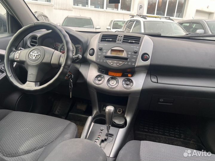 Toyota RAV4 2.0 AT, 2008, 211 593 км