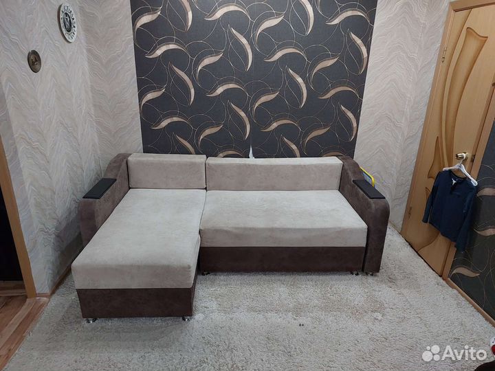 Угловой диван