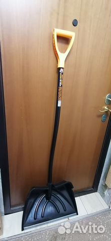 Лопата для уборки снега