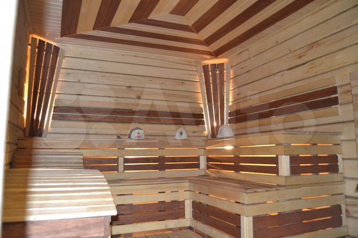 Коттедж 180 м² на участке 6 сот.