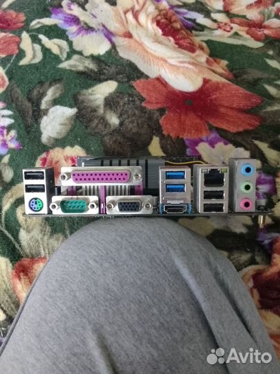 Материнская плата с процессором и памятью Gigabyte