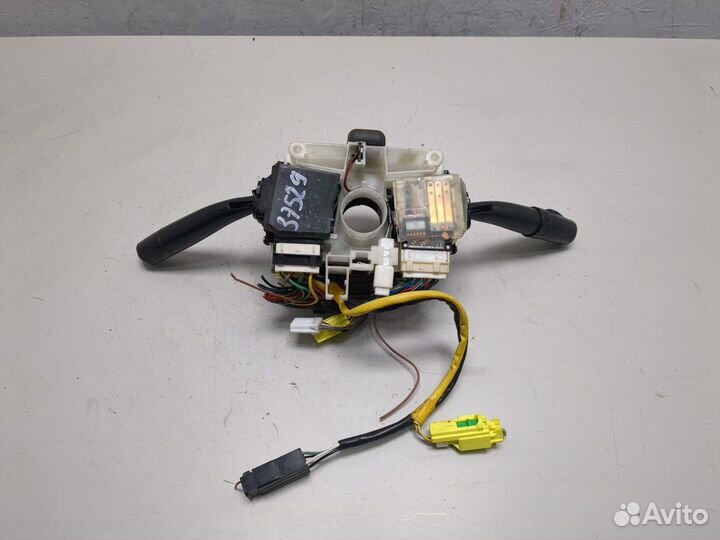 Переключатель поворотов и дворников Subaru Legacy