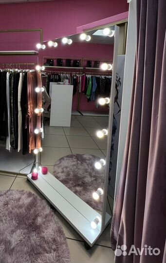 Зеркало с подсветкой